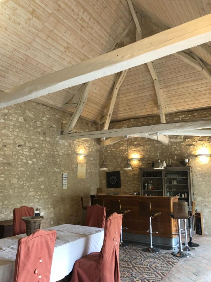 Suite En Chambre D'Hotes La Vigenna Les Ormes  Exterior foto