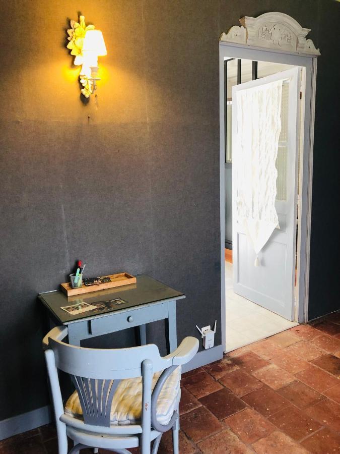 Suite En Chambre D'Hotes La Vigenna Les Ormes  Exterior foto